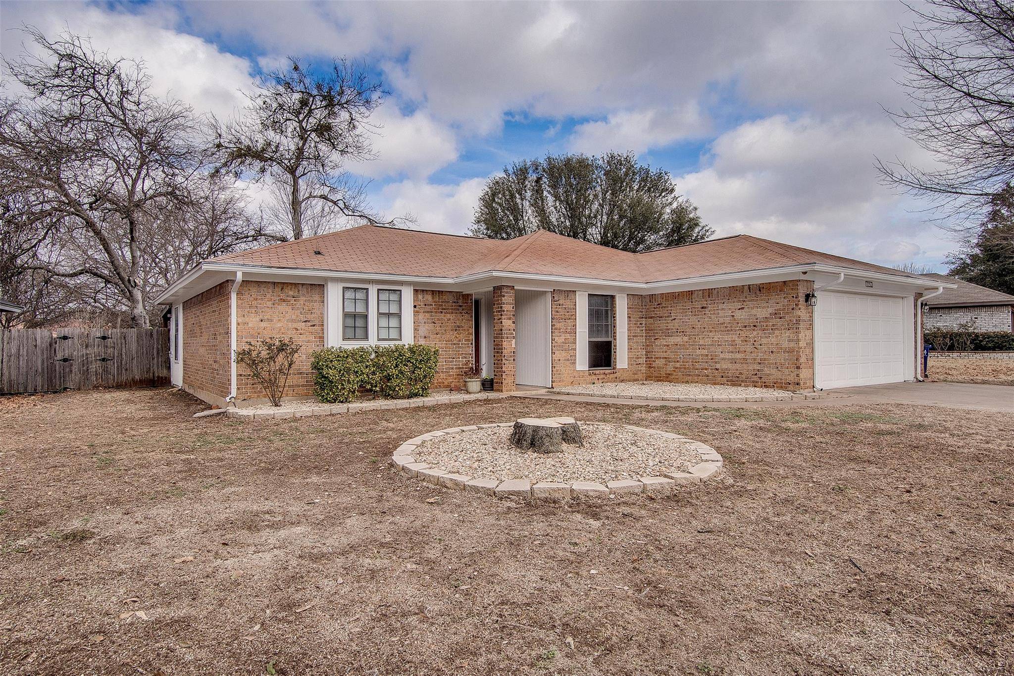 Burleson, TX 76028,1052 Matthew Street