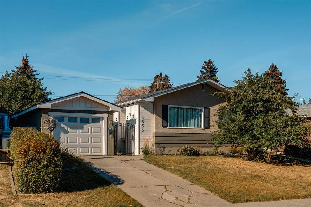 Calgary, AB T2K 2H5,4535 Namaka CRES NW