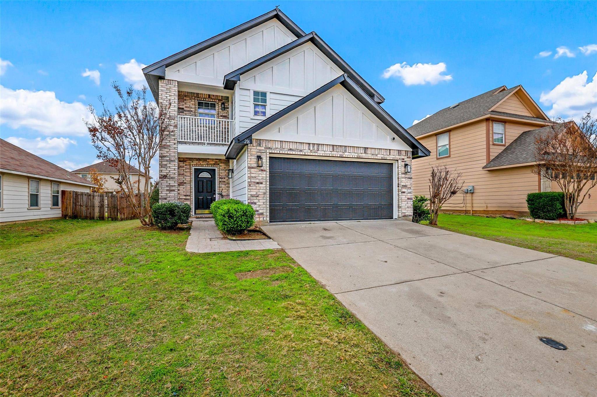 Fort Worth, TX 76140,216 Wolf Mountain Lane