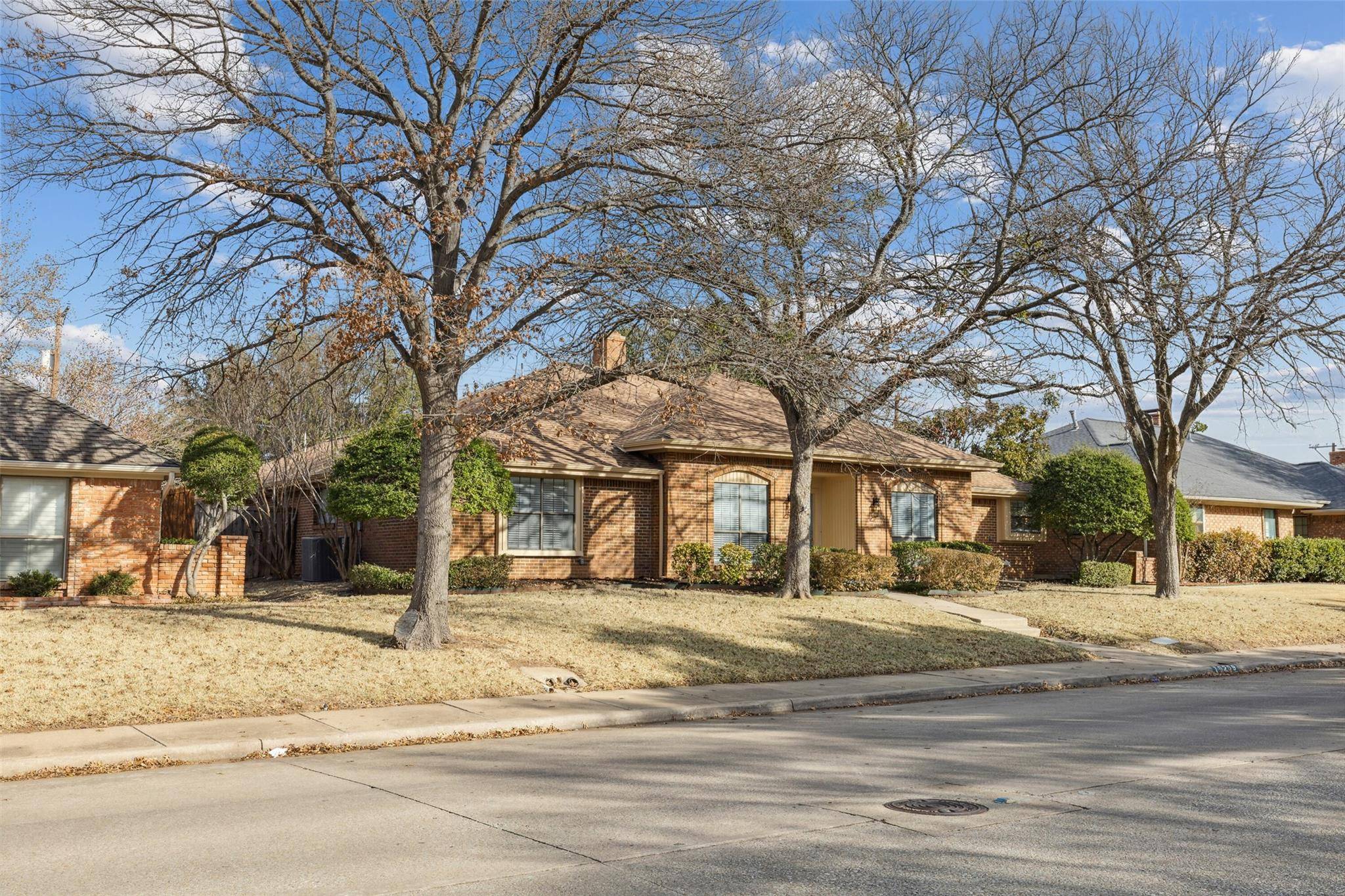 Dallas, TX 75243,10209 Chimney Hill Lane