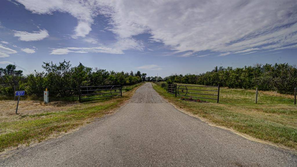 Rural Vulcan County, AB T0L 0N0,142050 Highway 23