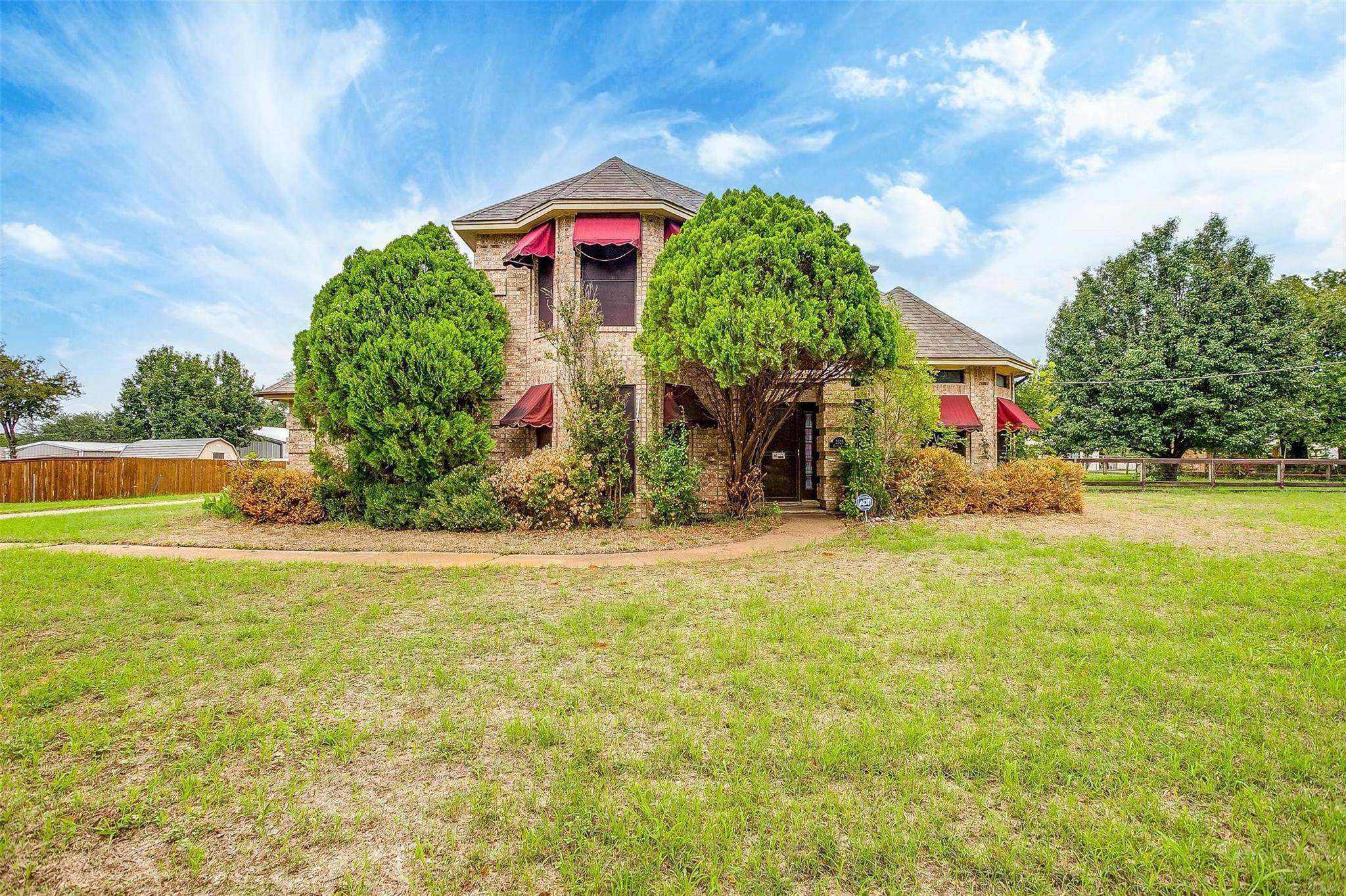 Burleson, TX 76028,2525 Castle Road