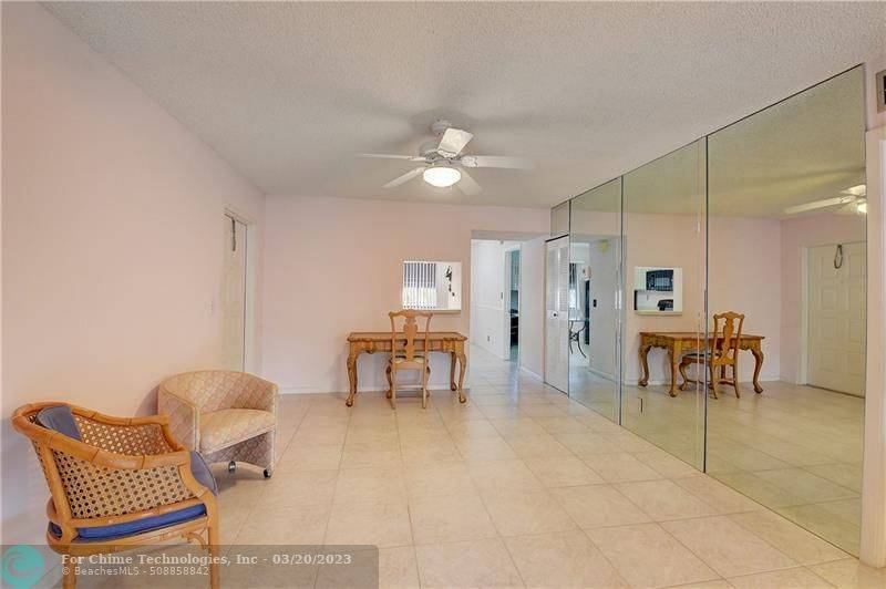 Boynton Beach, FL 33437,5040 Rose Hill Dr  #204