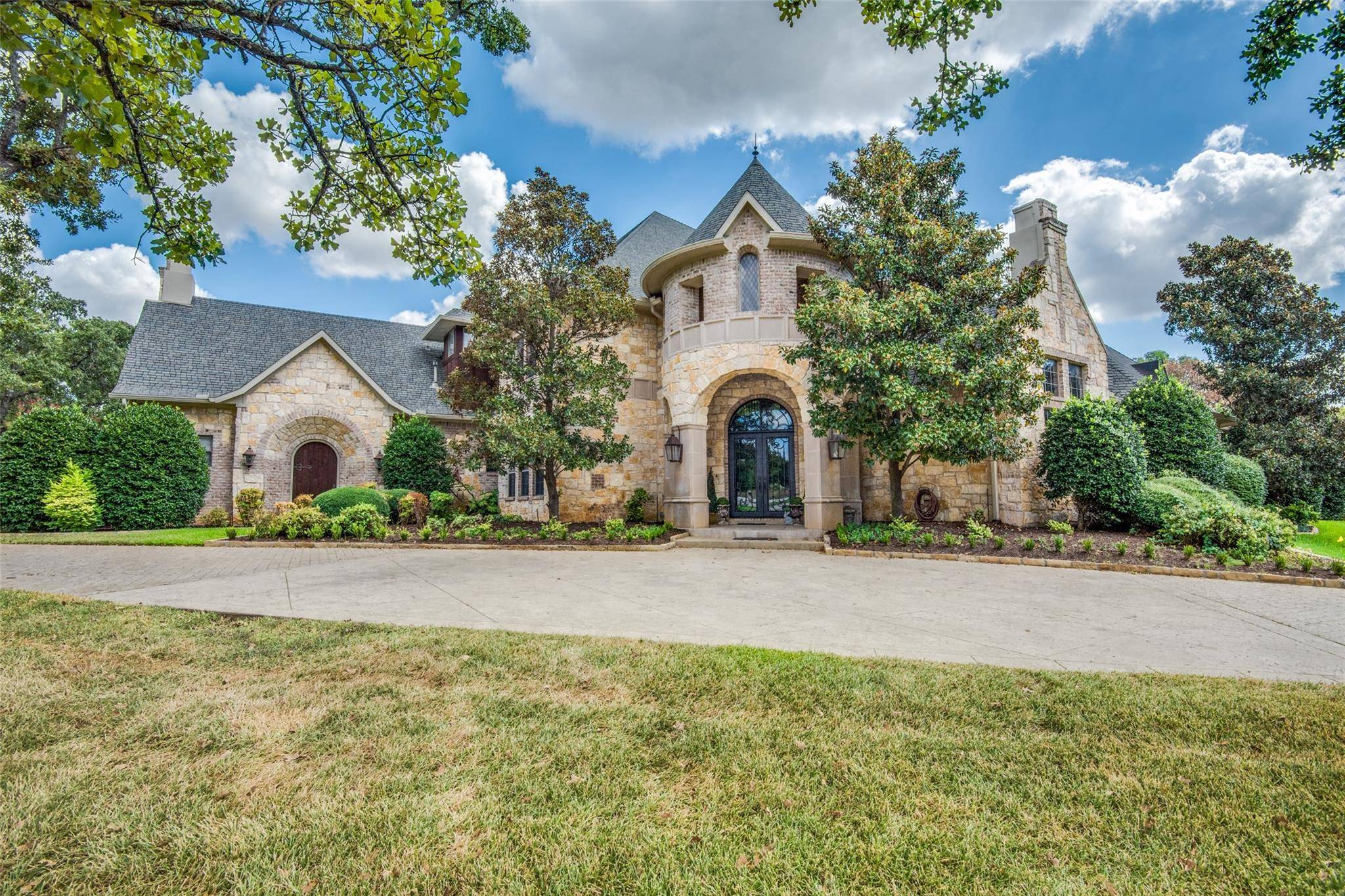 Flower Mound, TX 75022,4800 Tour 18 Drive