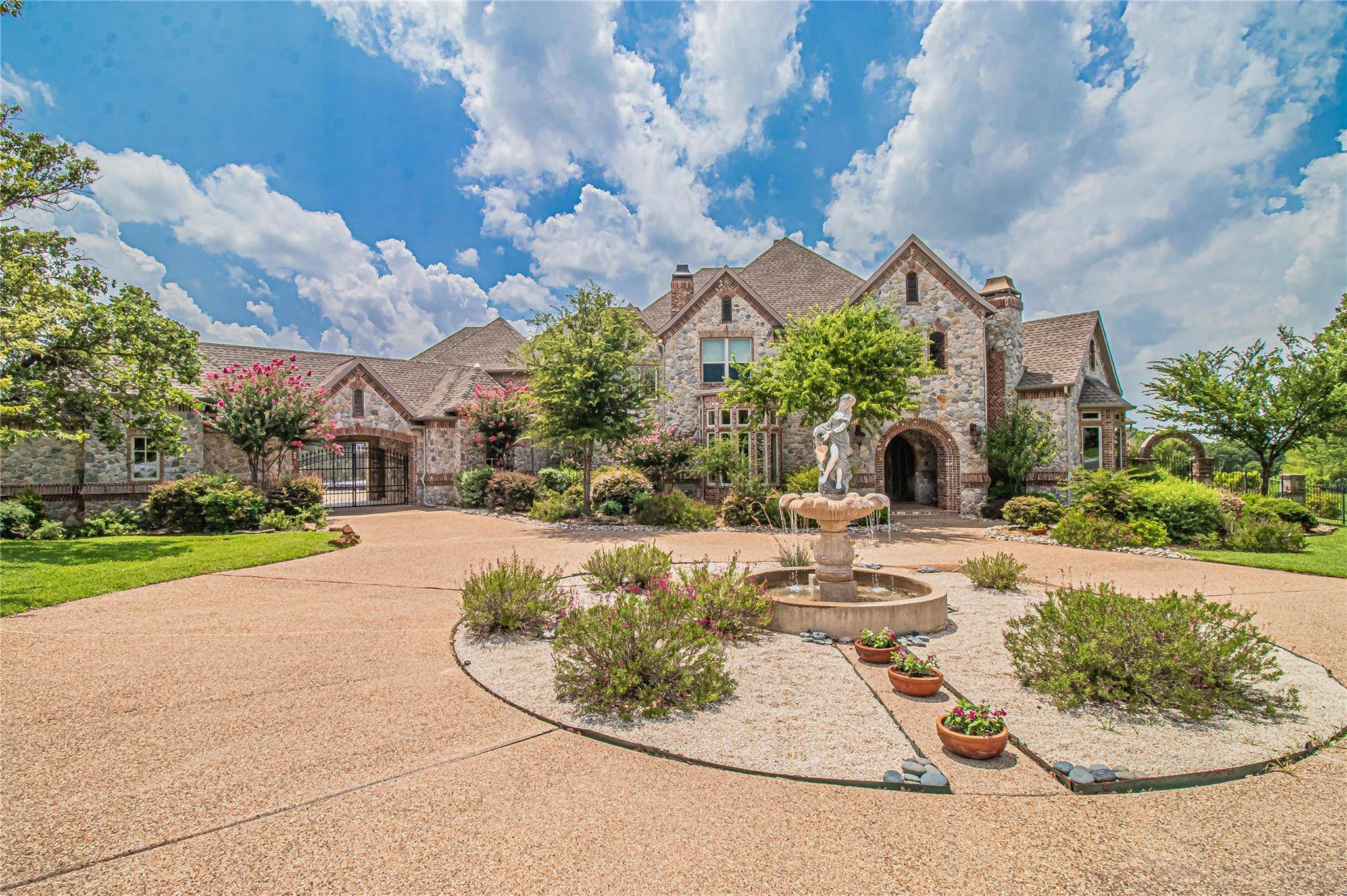 Flower Mound, TX 75022,5701 Lighthouse Drive