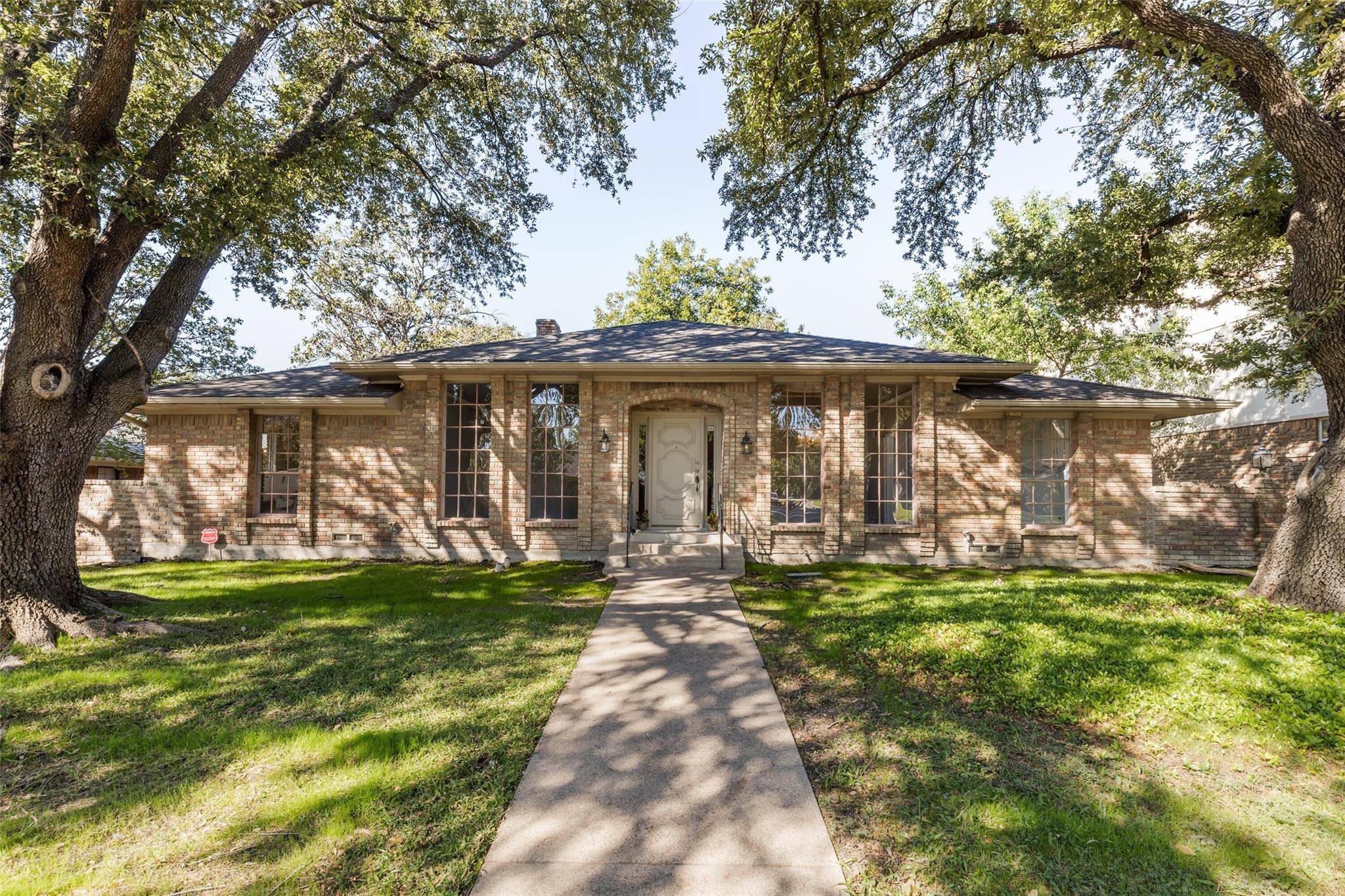 Dallas, TX 75243,9305 Dove Meadow Drive