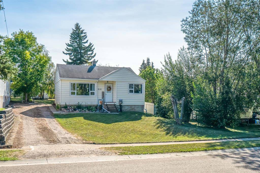 Kitscoty, AB T0B 2P0,4821 51 AVE N