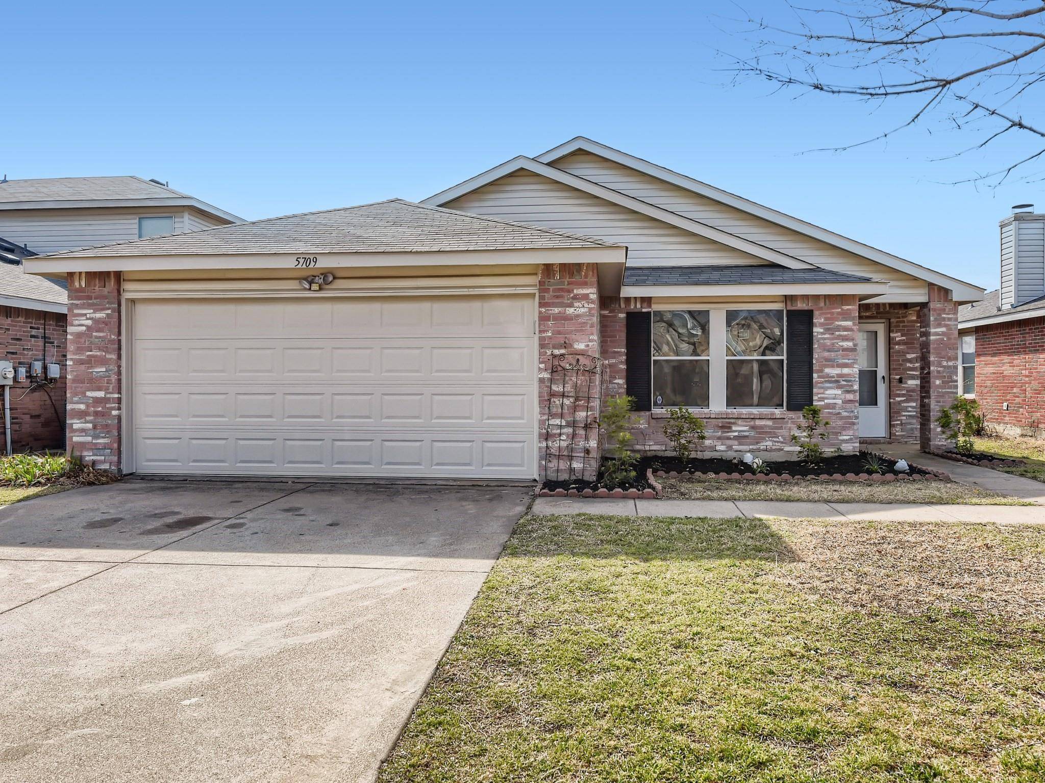 Fort Worth, TX 76135,5709 Glenshee Drive