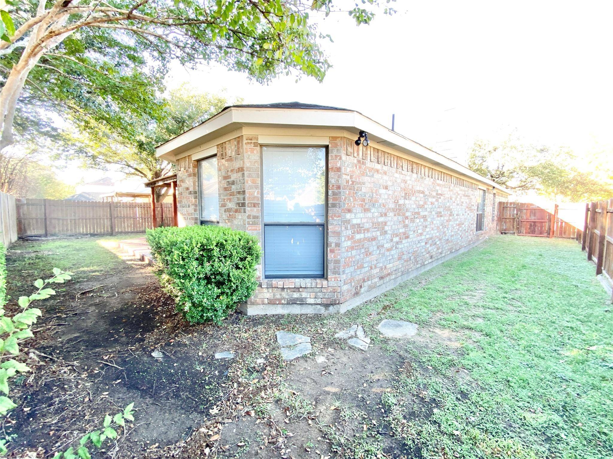 Cedar Hill, TX 75104,316 Sierra Way