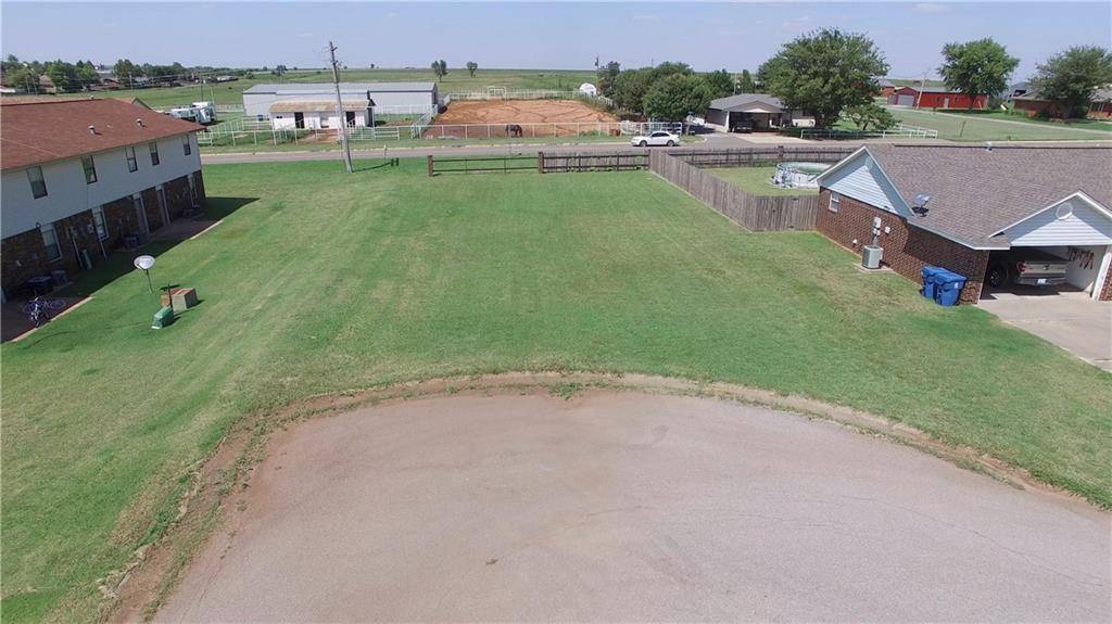 Cordell, OK 73632,Russell Ave  #8