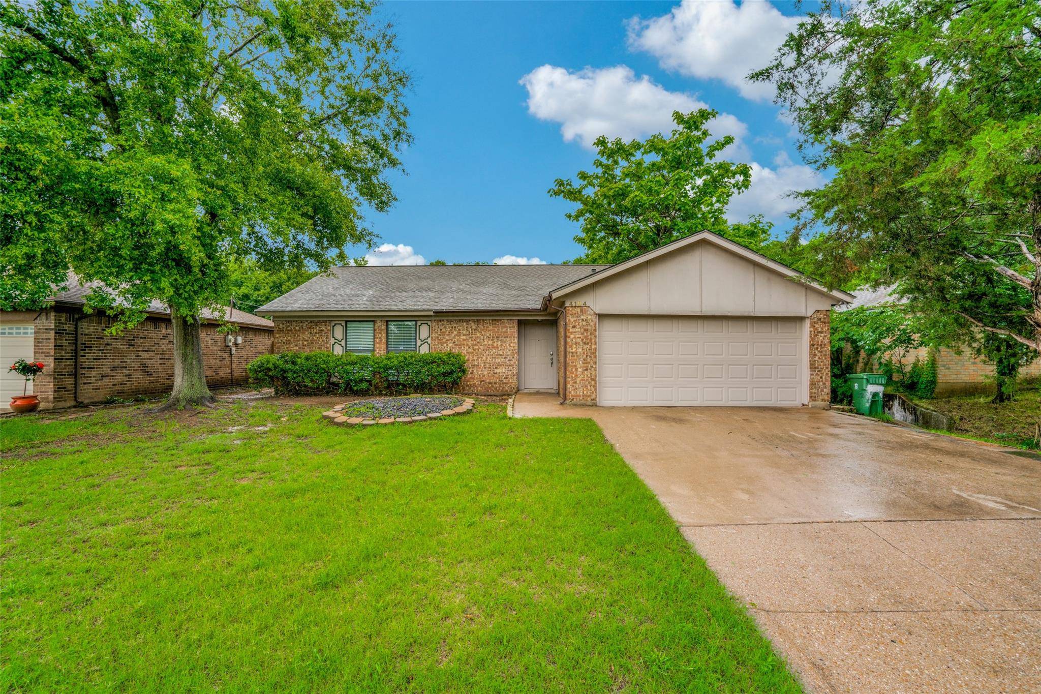 Arlington, TX 76001,4104 Willow Springs Drive