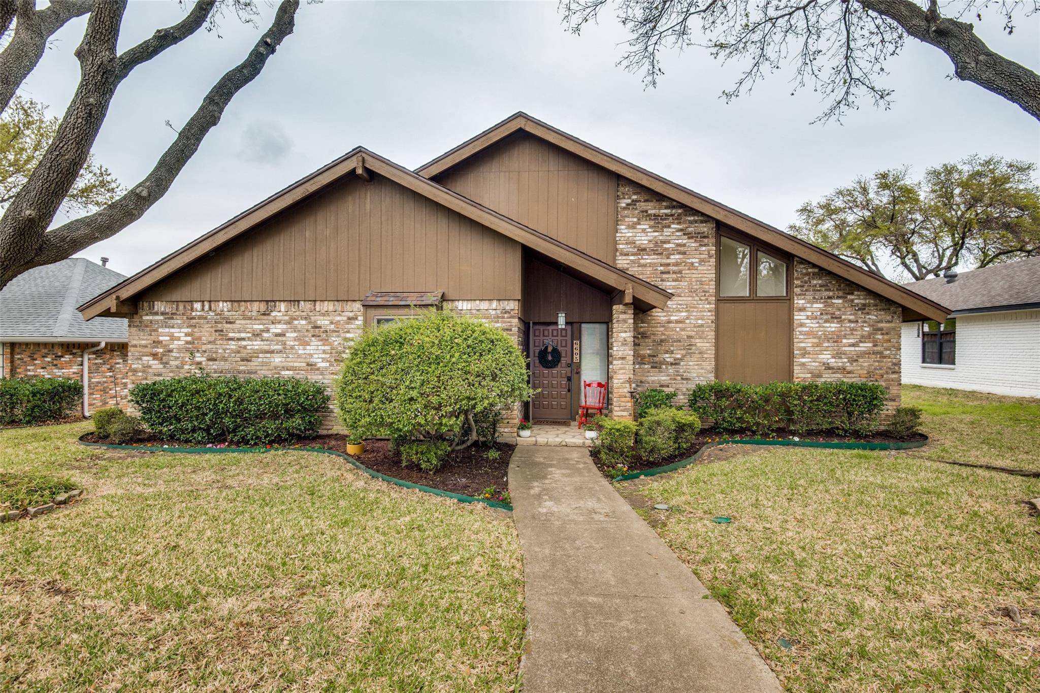 Dallas, TX 75248,6605 Warm Breeze Lane