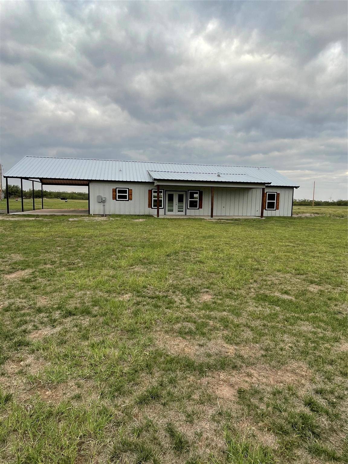 Clyde, TX 79510,2144 Private road 1122