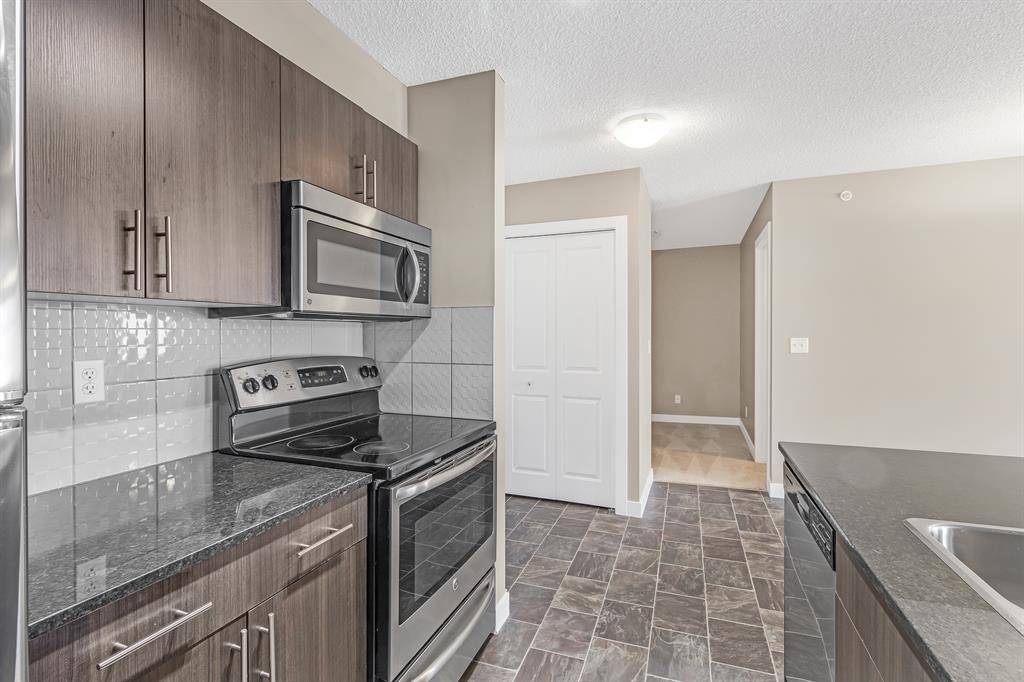 Calgary, AB T2A 4Y5,1317 27 ST SE #1410