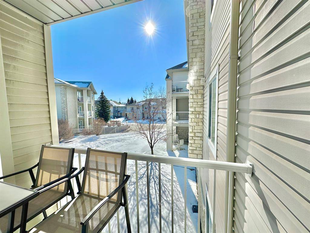 Calgary, AB T1Y7L2,2600 66 ST NE #2212