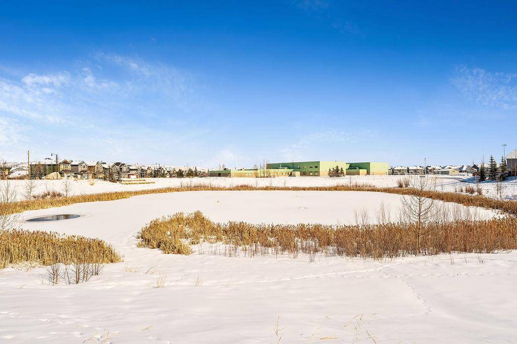 Cochrane, AB T4C 0W2,10 Willow DR