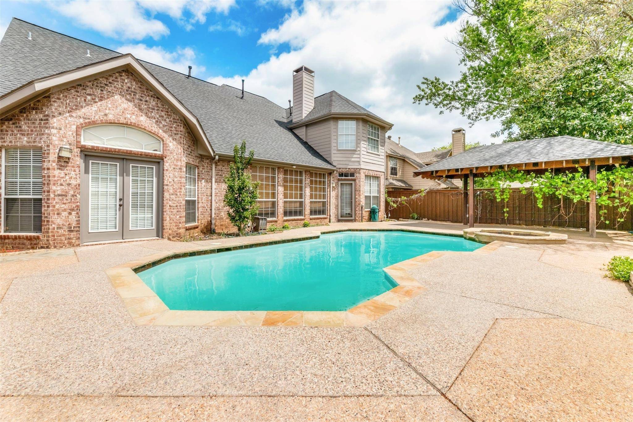 Grapevine, TX 76051,2101 Brentcove Drive