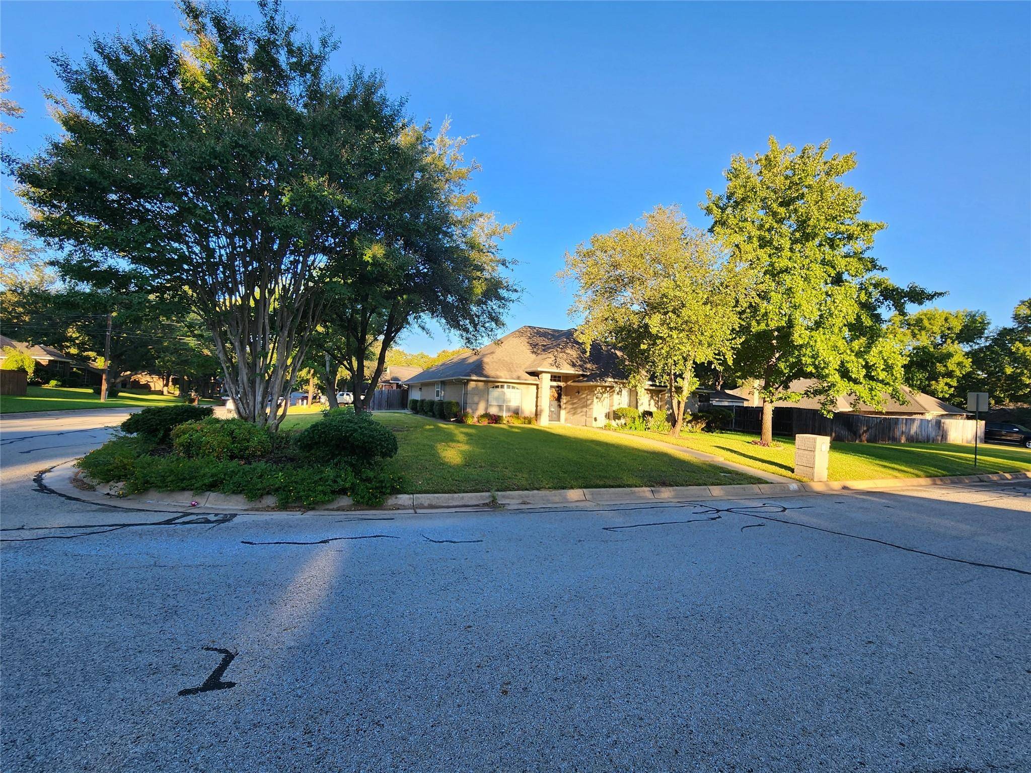 Burleson, TX 76028,616 Cardinal Ridge Road