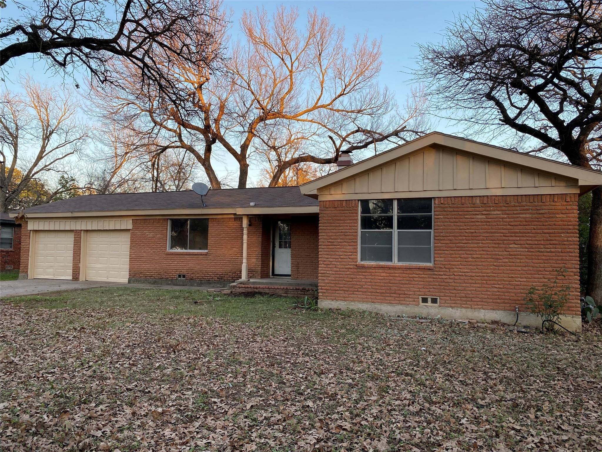 Hurst, TX 76053,1112 Reed Street