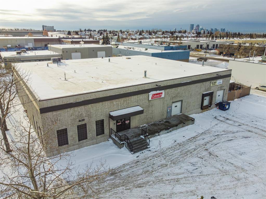 Calgary, AB T2E 7A7,2235 27 AVE NE