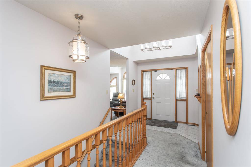 Red Deer, AB T4R 2H9,50 Eversole CRES