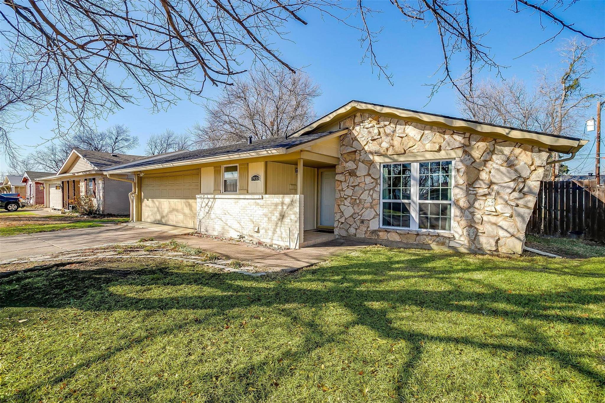 Farmers Branch, TX 75234,2935 Windmill Lane