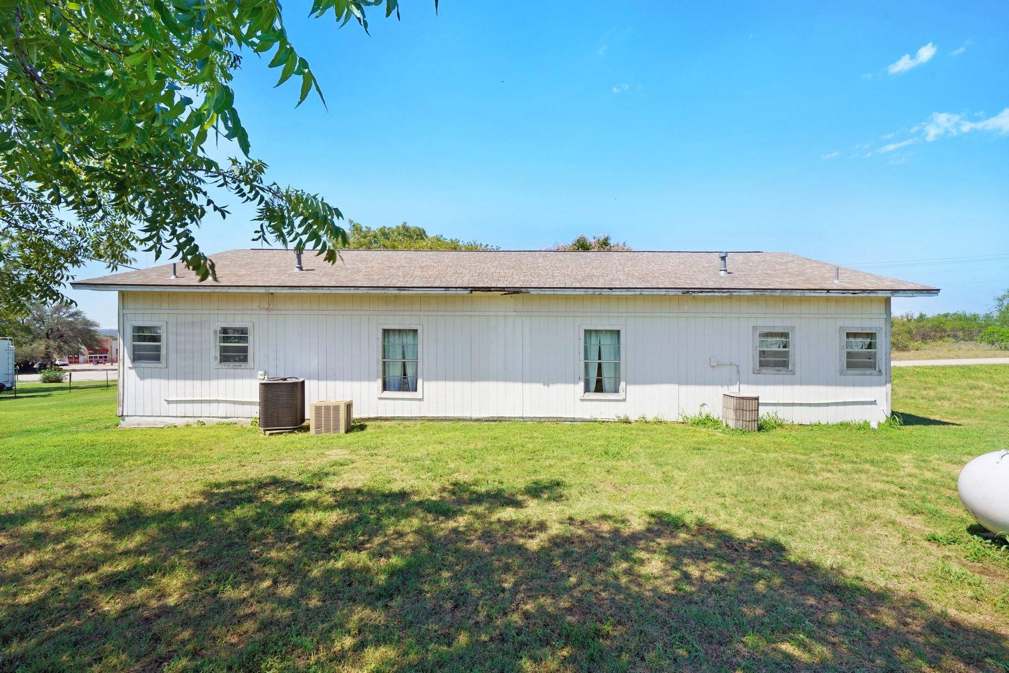 Weatherford, TX 76087,5085 Tin Top Road