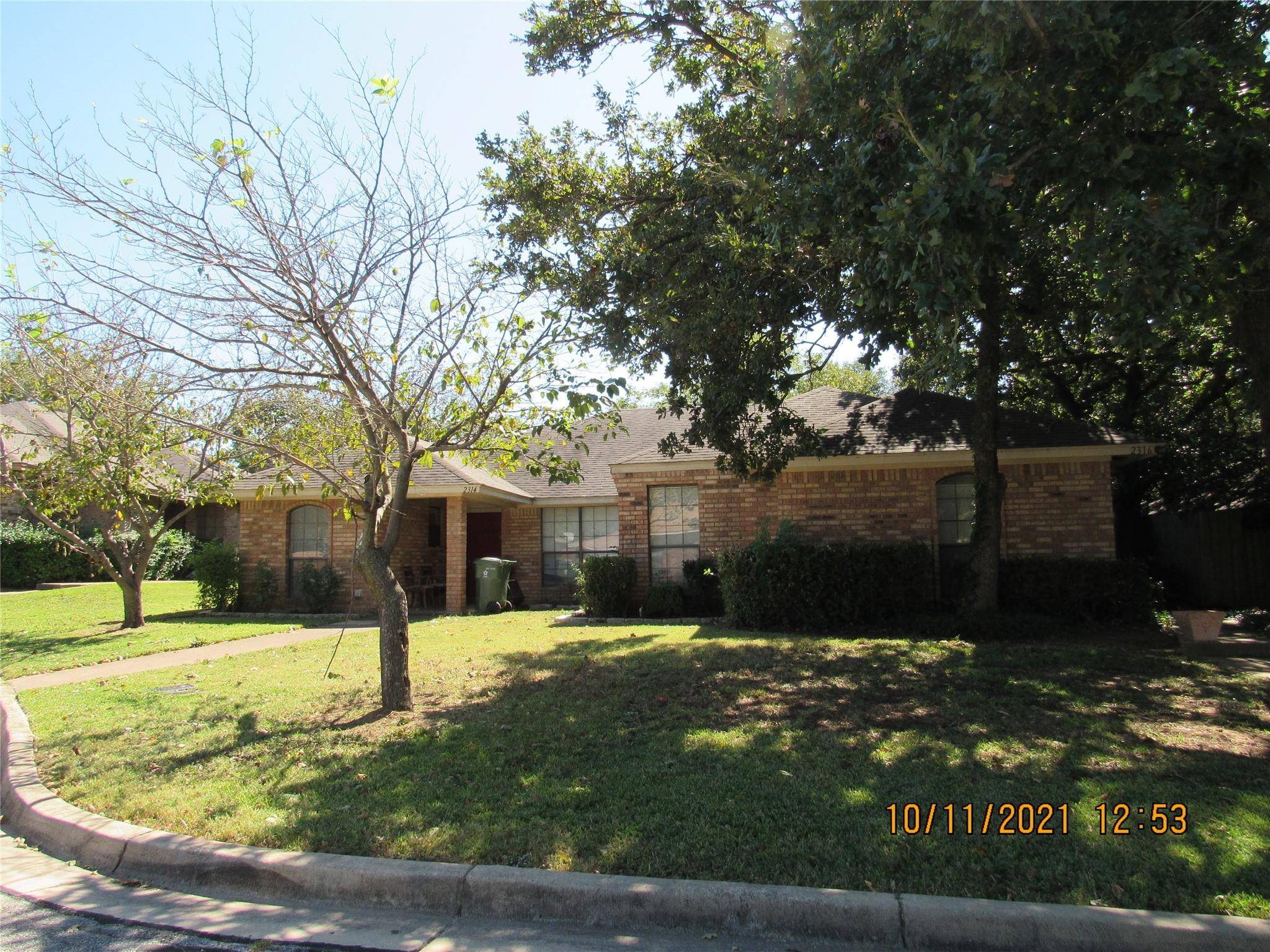 Arlington, TX 76017,2426 Kingsford Court