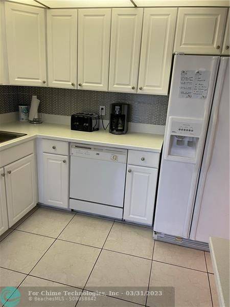 Lauderhill, FL 33319,5961 N Falls Circle Dr  #210