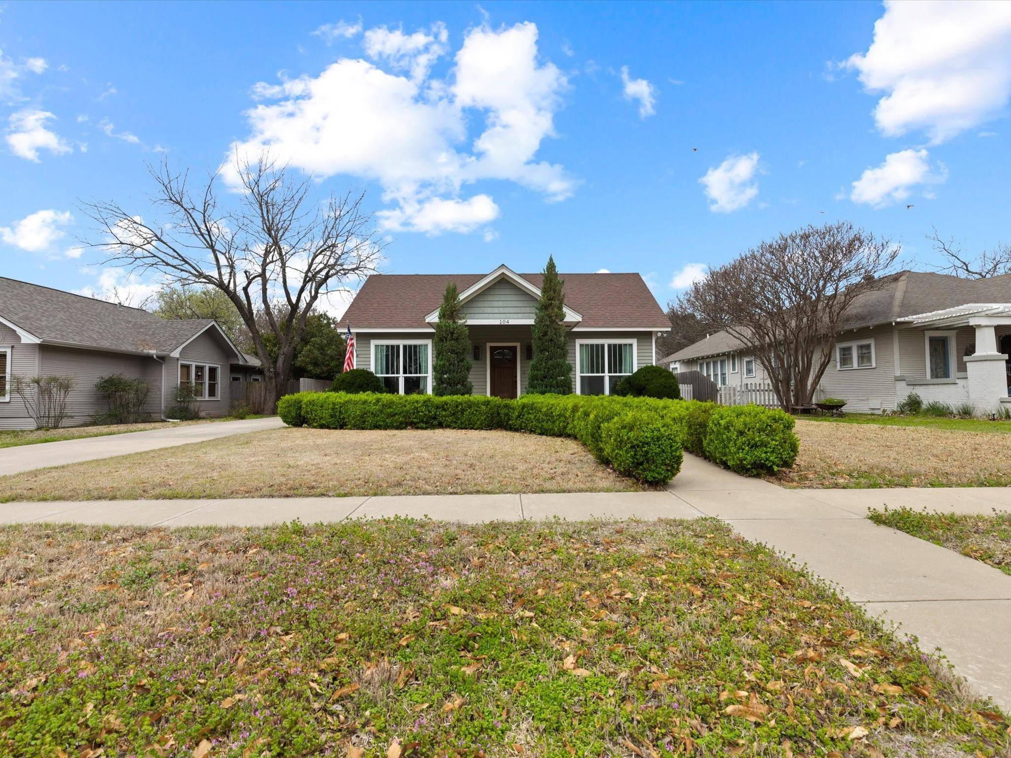 Cleburne, TX 76033,104 Bellevue Drive