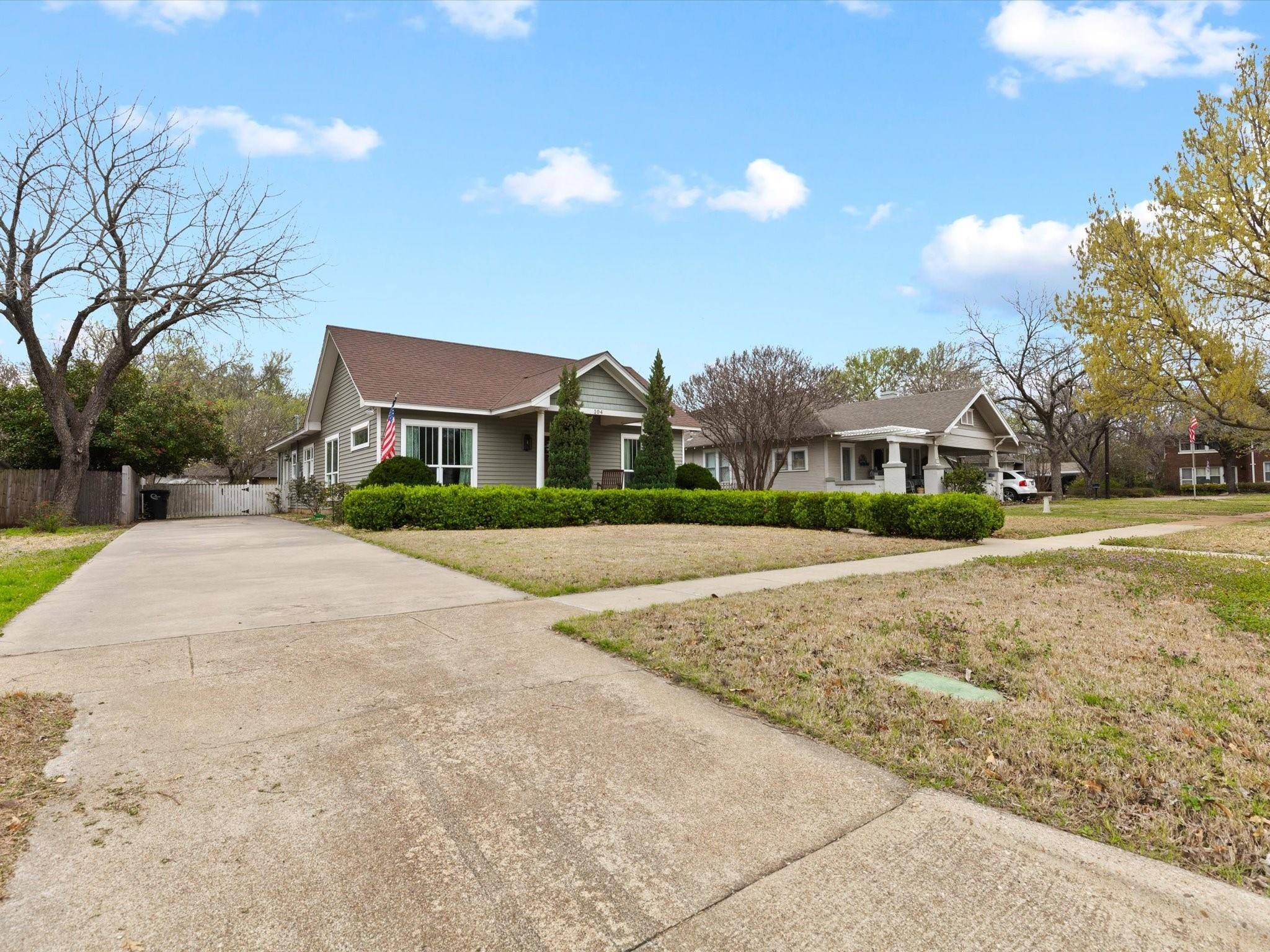 Cleburne, TX 76033,104 Bellevue Drive