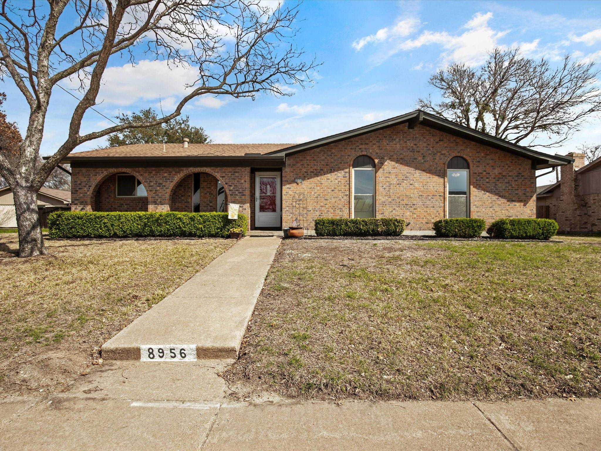 Dallas, TX 75238,8956 Whitewing Lane