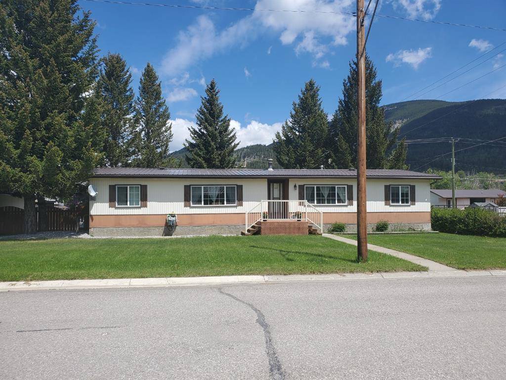 Blairmore, AB T0K 0E0,2106 119th ST