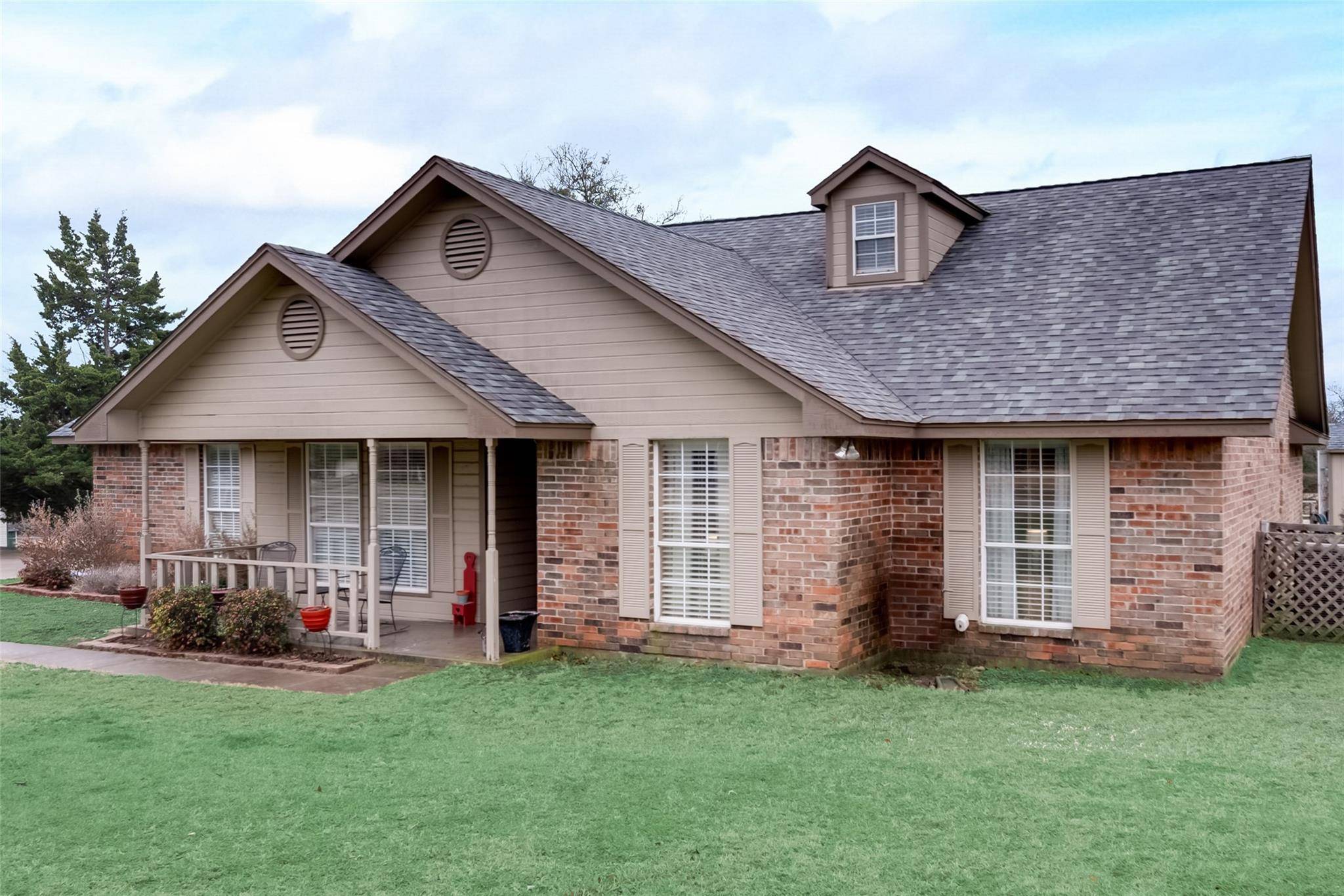 Midlothian, TX 76065,4449 Oak Hollow Circle