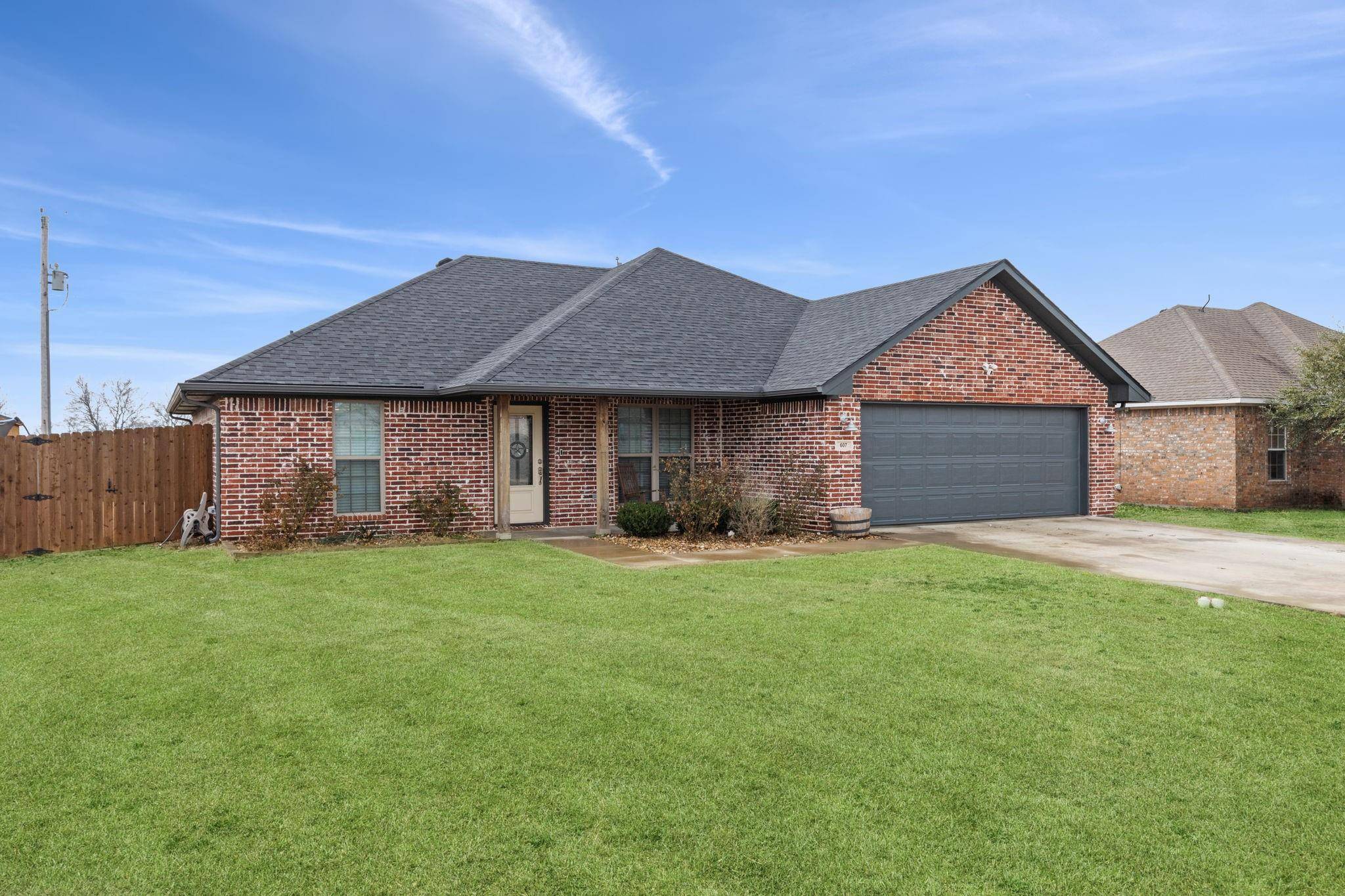 Whitewright, TX 75491,607 Katy Lane