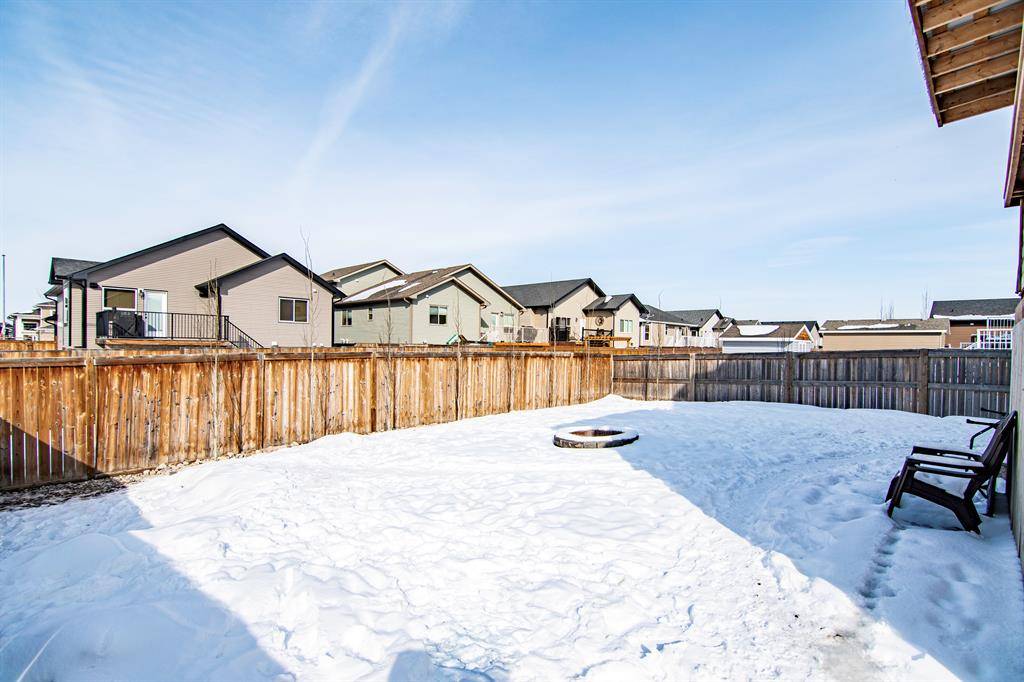 Blackfalds, AB T4M 0J4,65 Adina Close