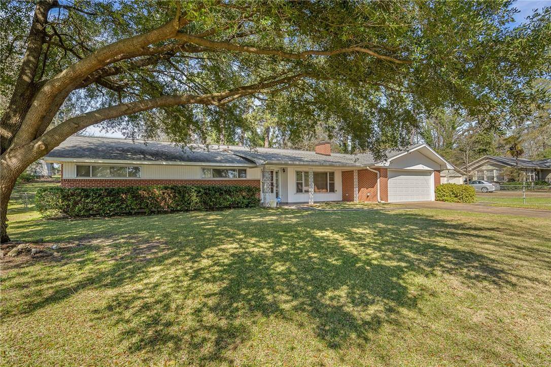 Minden, LA 71055,306 Lakeshore Drive