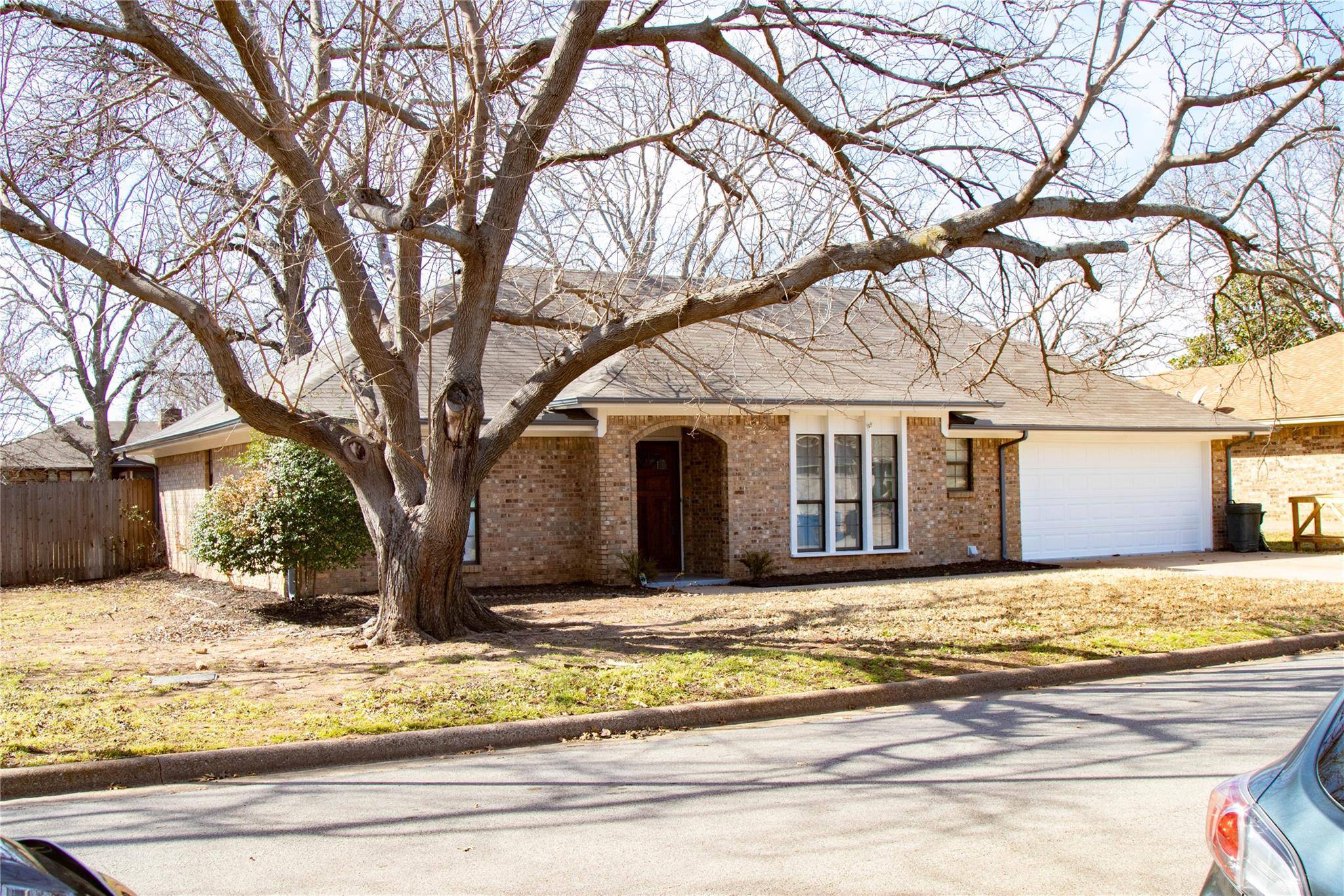 Granbury, TX 76048,1112 Dove Hollow Road