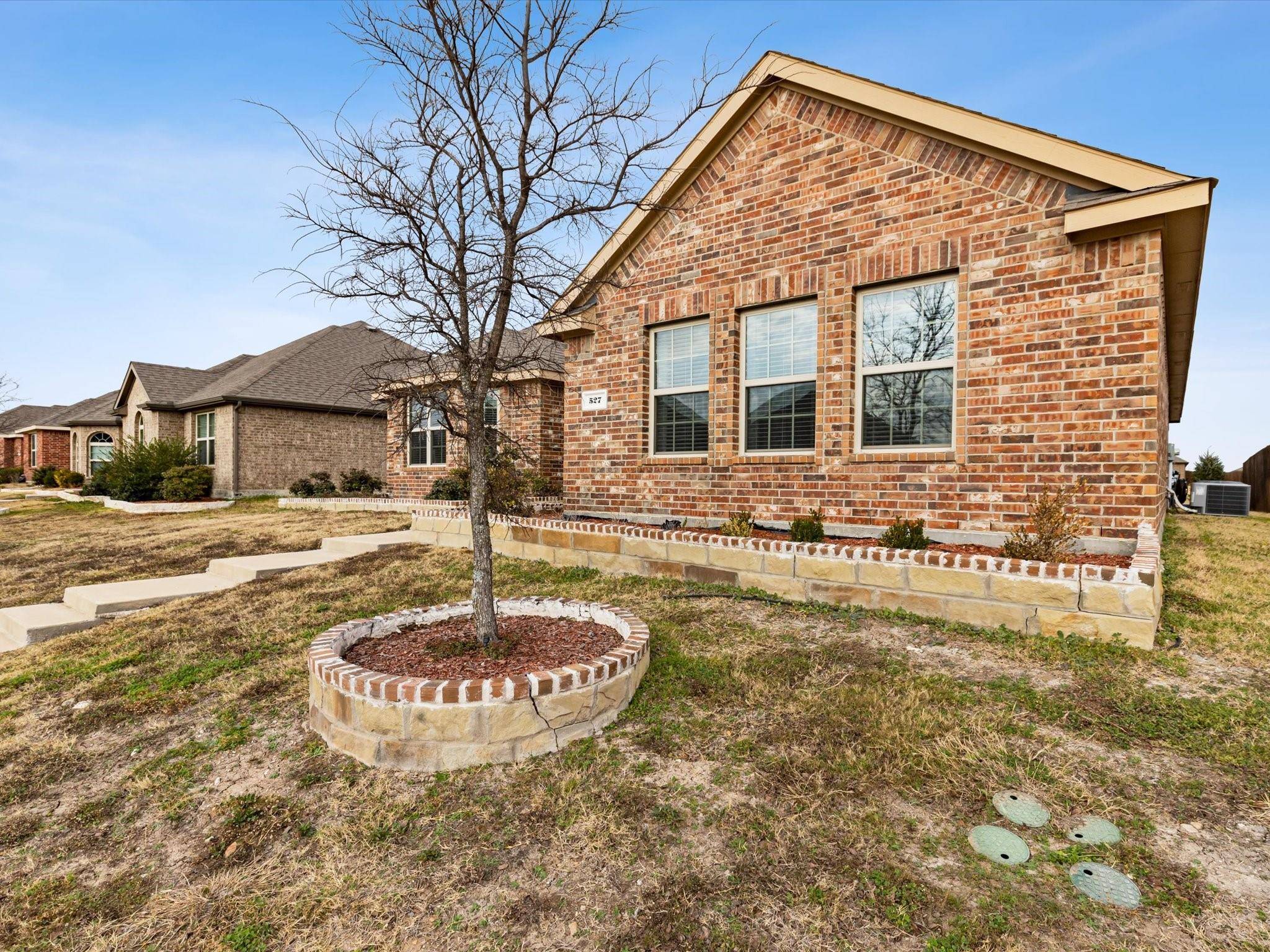 Waxahachie, TX 75165,527 Clearlake Drive