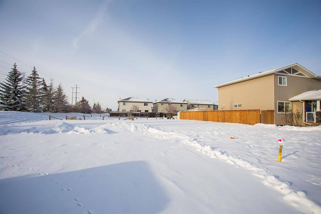 Red Deer, AB T4R 3L1,2 Adamson AVE