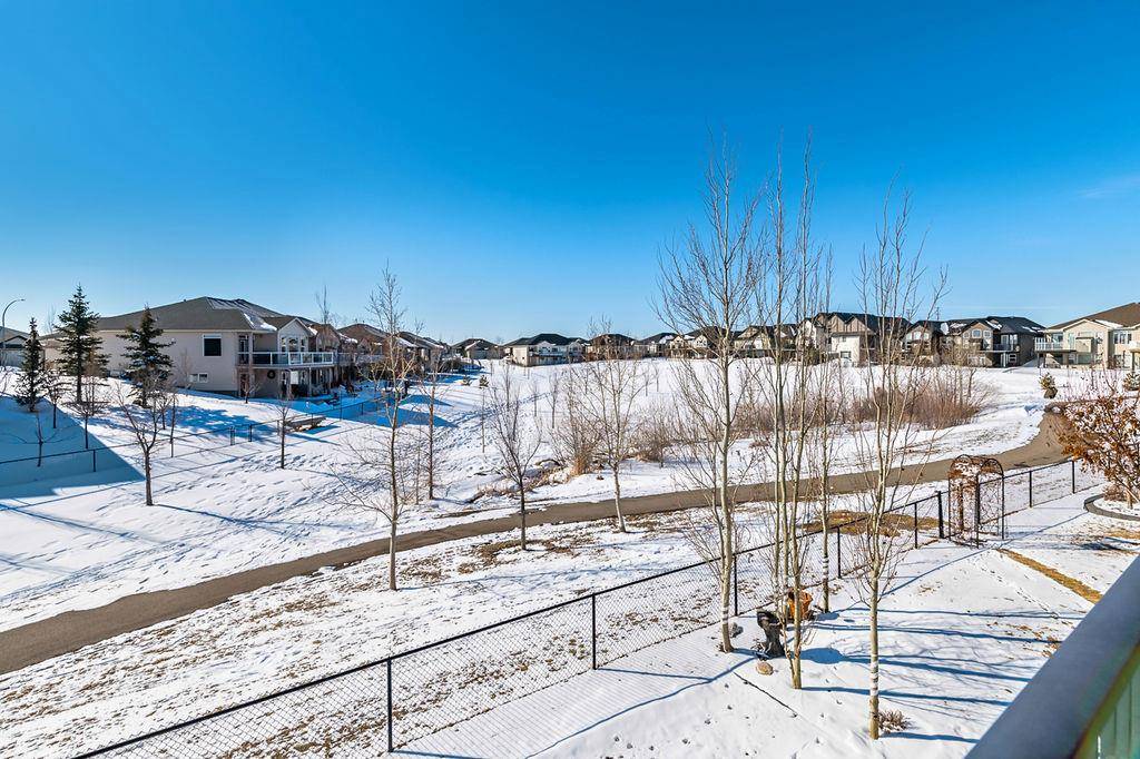 High River, AB T1V 0E7,1915 High Park CIR NW