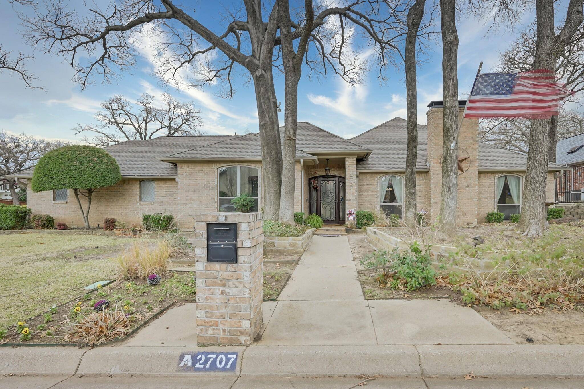 Arlington, TX 76006,2707 Shadow Wood Court