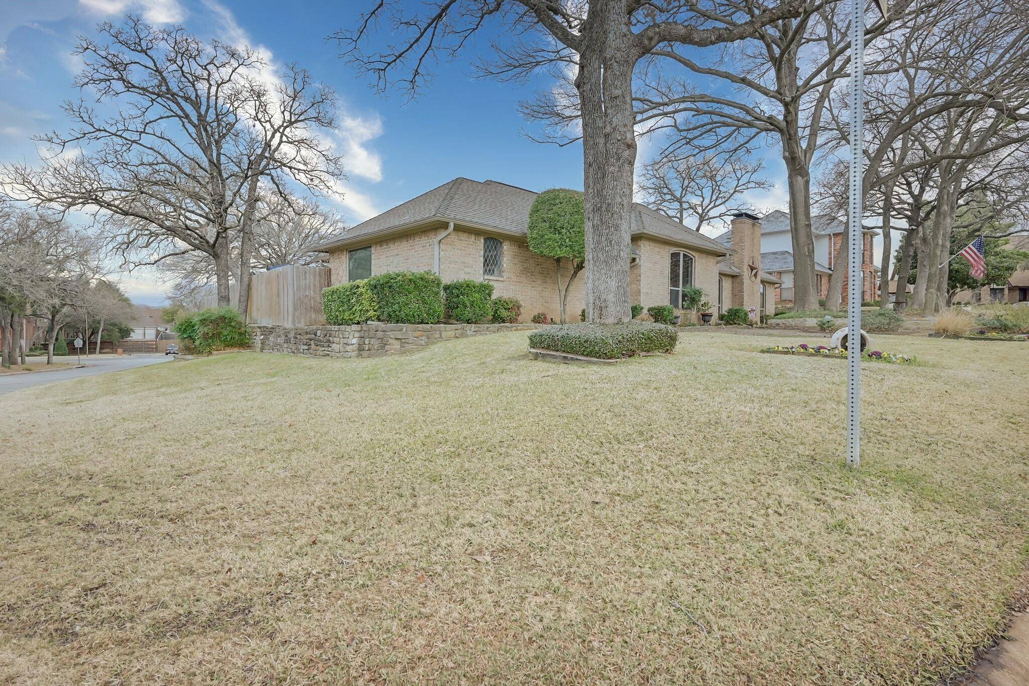 Arlington, TX 76006,2707 Shadow Wood Court