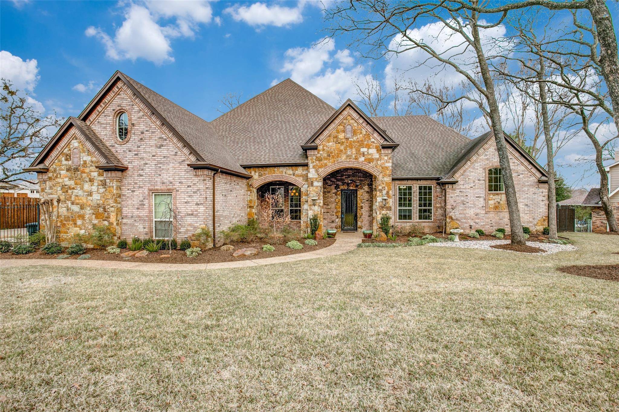 Colleyville, TX 76034,6001 Westcoat Drive