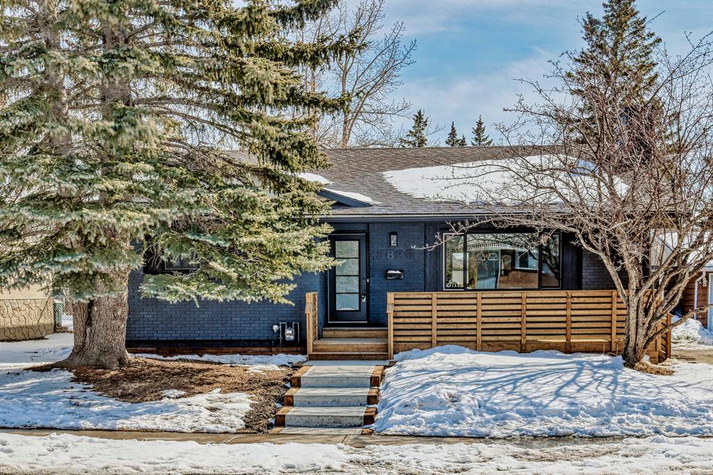 Calgary, AB T3A 1T1,5820 Dalhousie DR NW