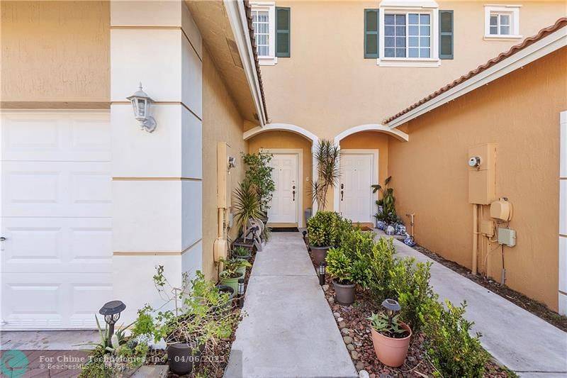 Margate, FL 33068,640 Princess Dr #640