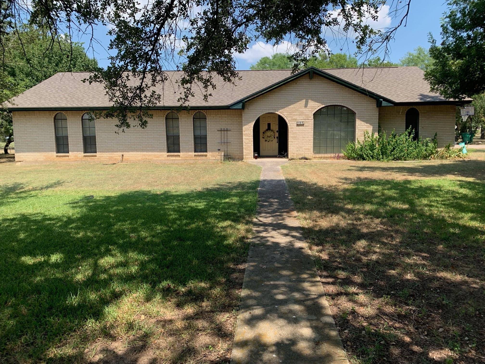 Runaway Bay, TX 76426,100 Bluebird Lane