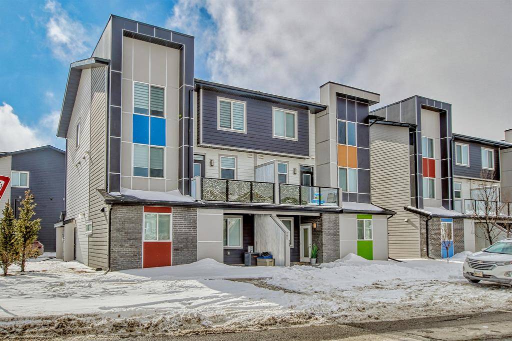 Calgary, AB T3N1M5,375 Redstone WALK NE #203