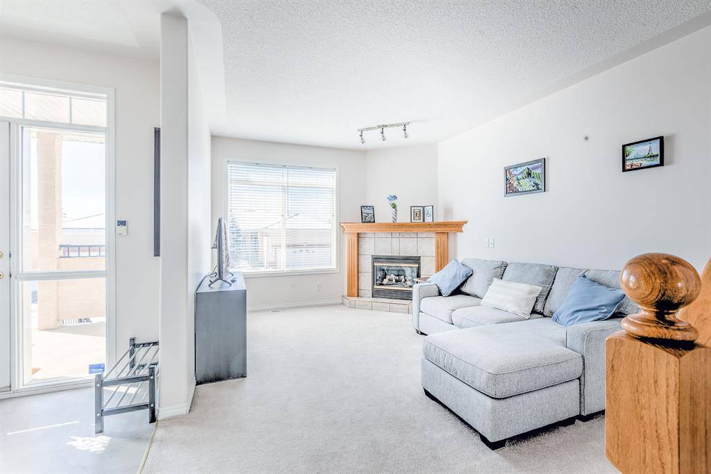 Calgary, AB T3H 4K3,81 Sierra Morena LNDG SW