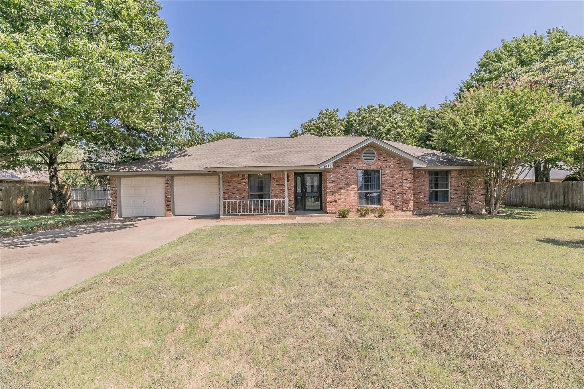 Cleburne, TX 76033,1634 Robin Place